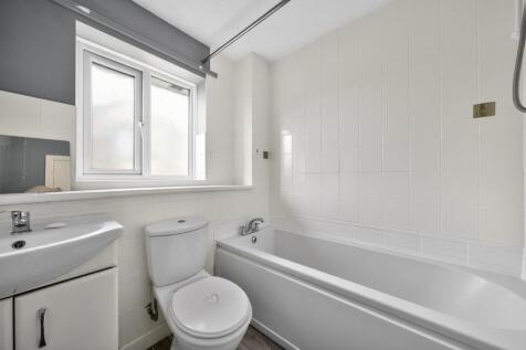 Bathroom, Bath.jpg