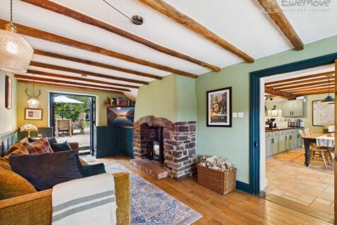 EWEMOVE TIVERTON - OLD FORGE PUDDINGTON