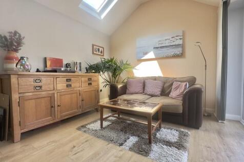 FullSizeRender (7...