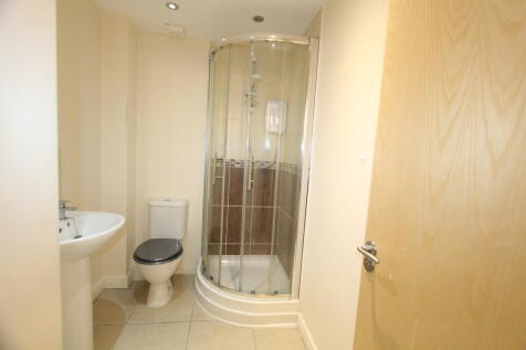 Main bathroom