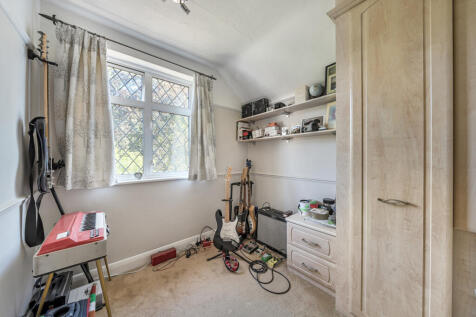 1320537-12-686d4a...