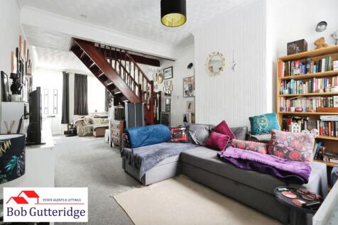 THROUGH LOUNGE / DINING ROOM