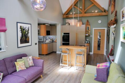 Vaulted Kitchen / Family Room