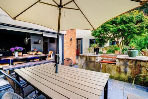 Wyndham Road, Pontcanna, HernCrabtree (11).jpg