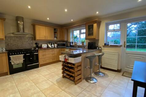 kitchen2.jpg