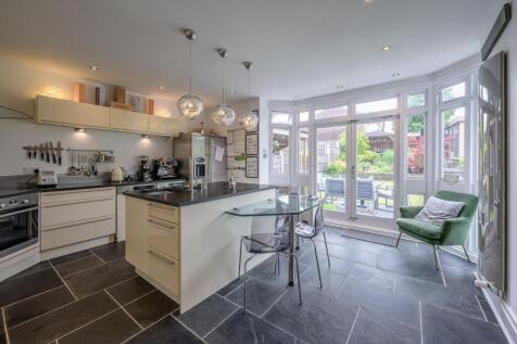 Breakfast Kitchen 1