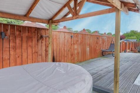 SUN DECK.jpg