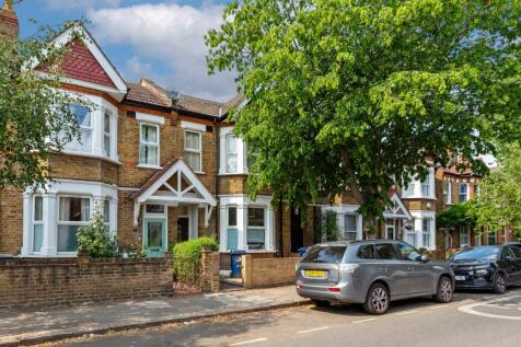 Flat 7A Elthorne Park Road, Hanwell, London, W7 2JB