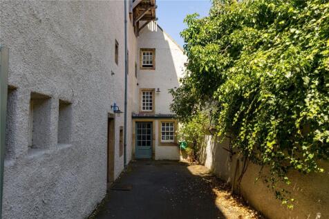 10 bed, 6 bath Detached in Edinburgh - Photo 52