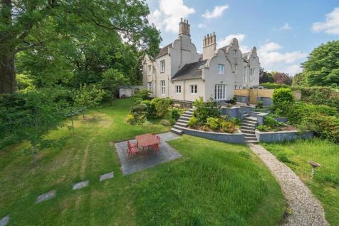 Garden & Rear Elevation