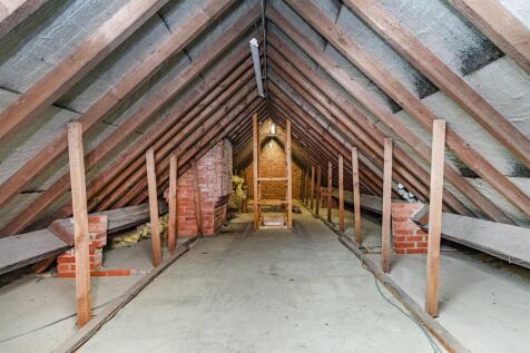 Bramleys Estate Agents - Pinfold Lane - Fixby (74)