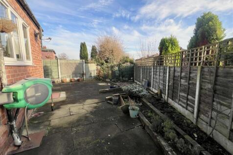 Garden to Rear