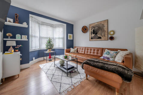 1395105-16-694a75...