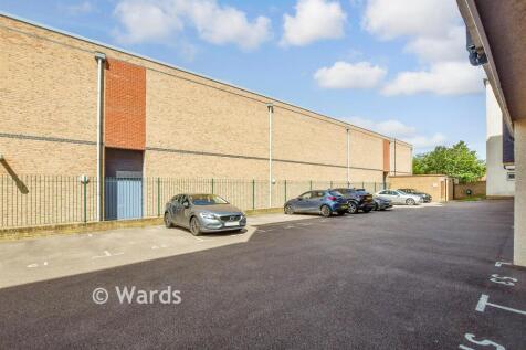 Driveway/Parking