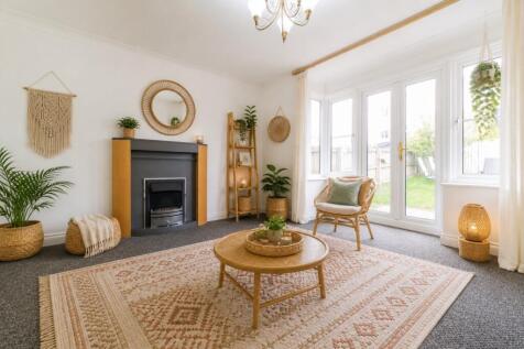 Call 02920 454555 to secure your viewing_11