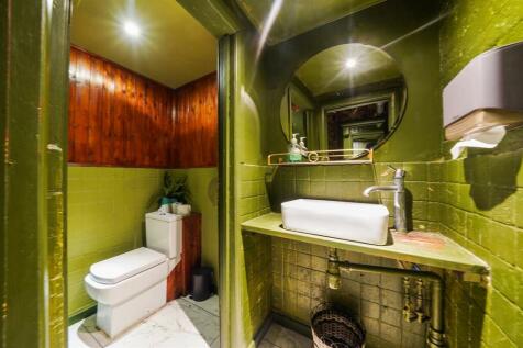 61 Stoke Newington High Street - 7bqzavJU5wlQZ0geL