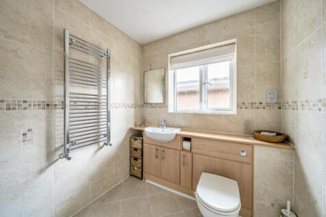 1354690-3-68c7ec5...