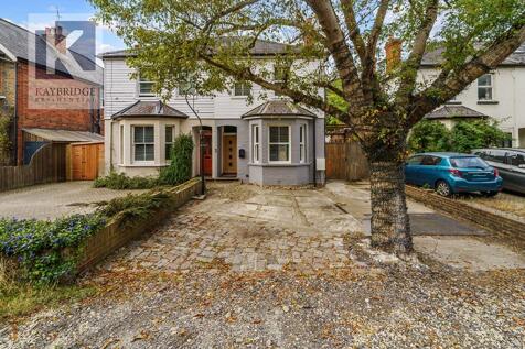 London Road, Ewell - KT17 2BT