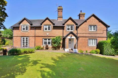 Tillers Cottage, Stoneleigh-8 - Copy.jpg