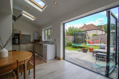 Bifolding doors to patio