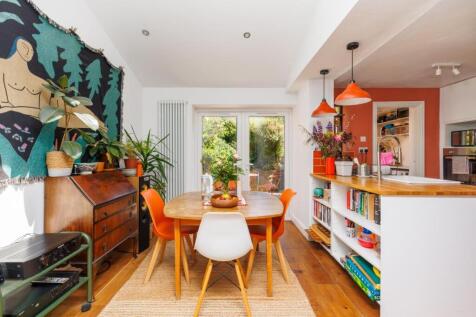 4 Station Road, BS11-20.jpg