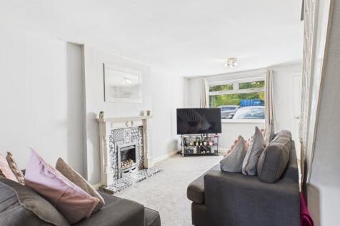 CAM03729G0-PR0155-STILL009