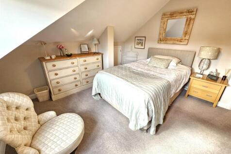 Bedroom 2.jpg
