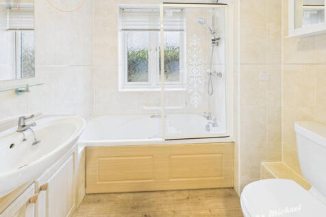 CAM03852G0-PR0495-STILL004-thumbnail-h750-70