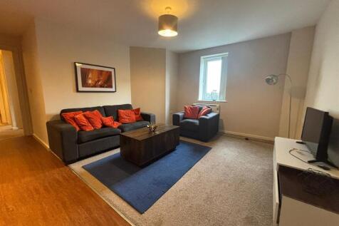 Lounge pic 1.jpeg