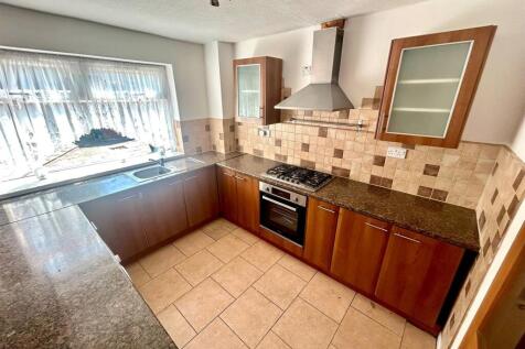 kitchen 2.jpg