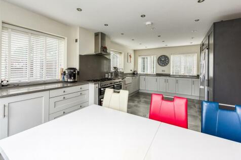 St Elvey-Kitchen B.jpg