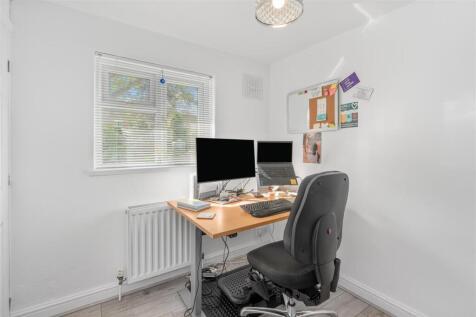 22 Western Crescent, Banbury-25.jpg