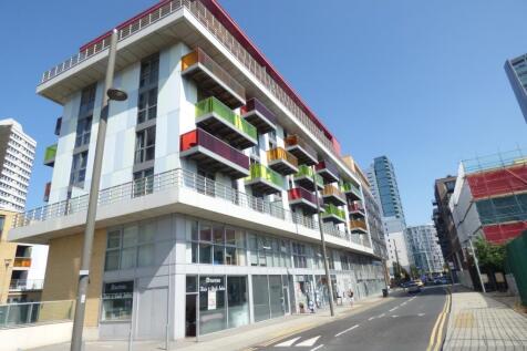 Available from 23rd September is this luxury two bed apartment, two bathroom with Balcony in Azura Court, Stratford E15. Great location close to Westfields and Stratford Stations. Call now.