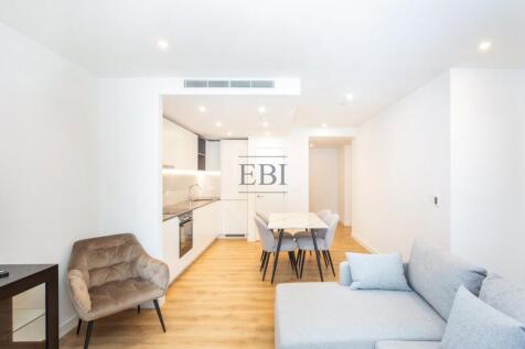This exceptional fully furnished one bedroom apartment in the high rise of One Thames Quay. Experience life at One Thames Quay. A collection of stylish apartments with sweeping panoramic views of Lond
