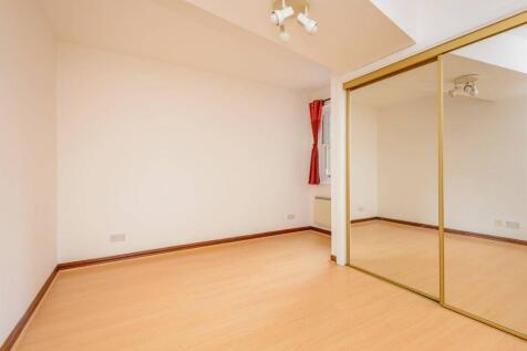 1 bed, 1 bath Flat in Edinburgh - Photo 9
