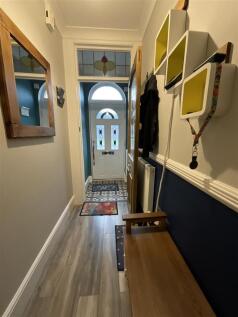 2b Arthur hallway.JPG