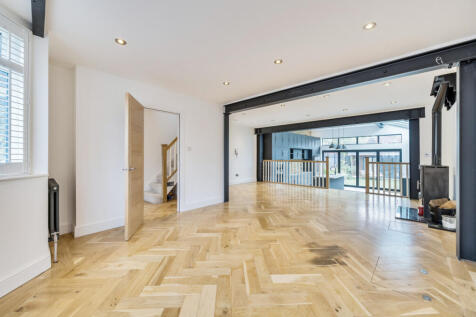 1347707-1-68b70e6...