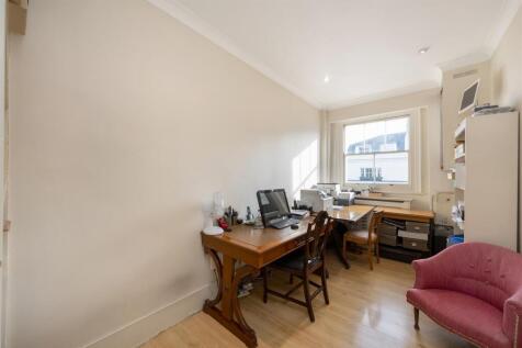 Flat 3, 3 Eaton Place Hi-17.jpg