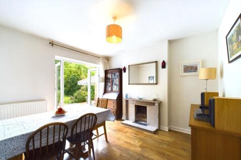 CAM02023G0-PR0054-STILL015