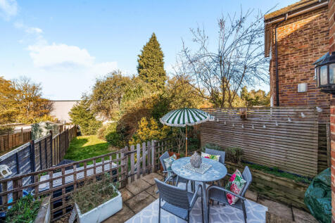 1371404-3-68fb840...