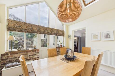 Dining Room/Studio