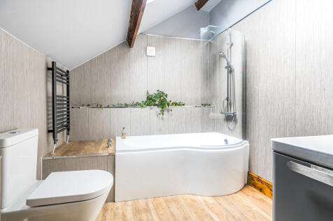 First Floor Famil...