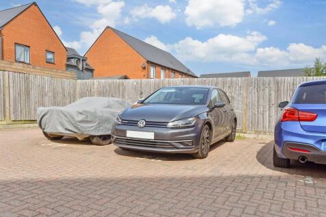 Driveway/Parking