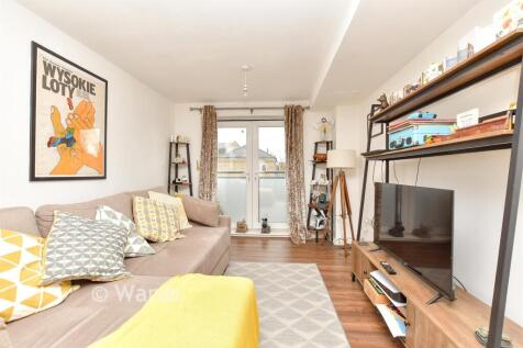 Kitchen/ Living Area