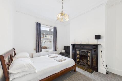 CAM01835G0-PR0294...