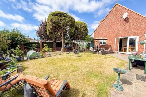 ALTERNATIVE VIEW OF OUTSIDE REAR