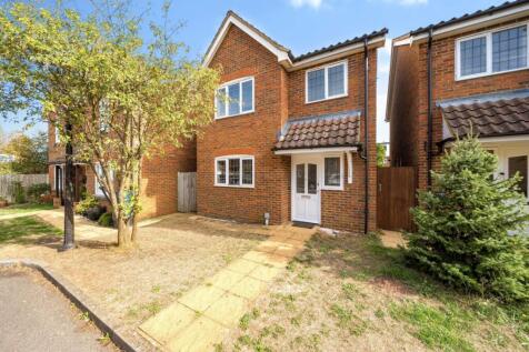 3 Bedroom Detached in AL4 0FL