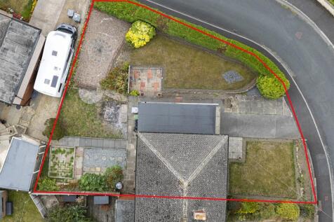 Bramleys Estate Agents - Weatherhill Crescent - Li