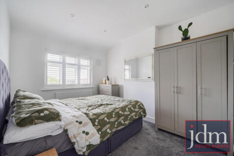 3025f228-f5e6-459...