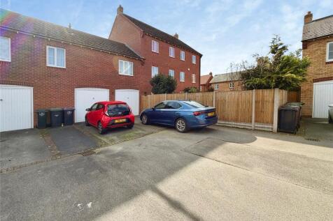 Garage & Parking
